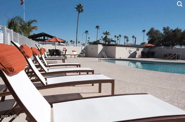 305 S VAL VISTA Drive 78, Mesa, AZ 85204