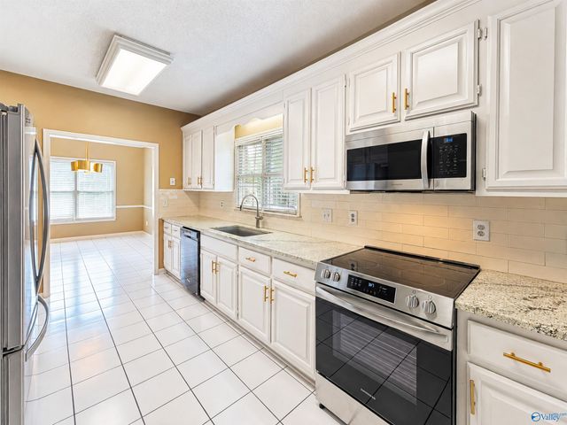 1509 Southampton Court, Decatur, AL 35601
