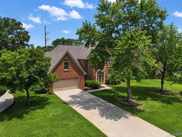 1509 Southampton Court, Decatur, AL 35601