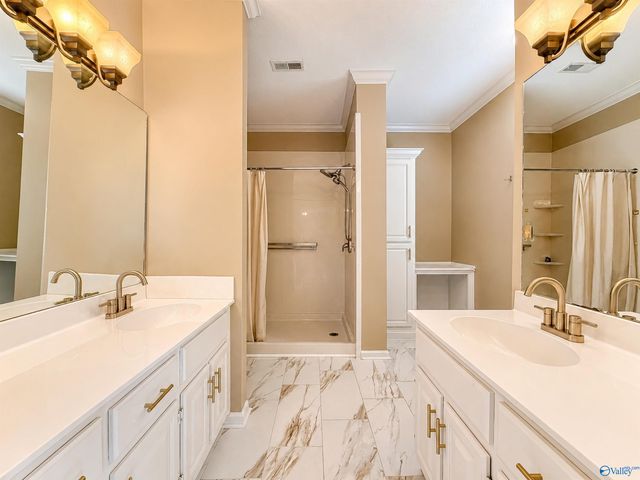 1509 Southampton Court, Decatur, AL 35601