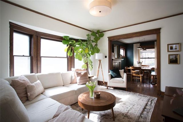 3915 Charlotte Street, Kansas City, MO 64110