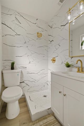 834 Del Monte Ct, Manteca, CA 95336