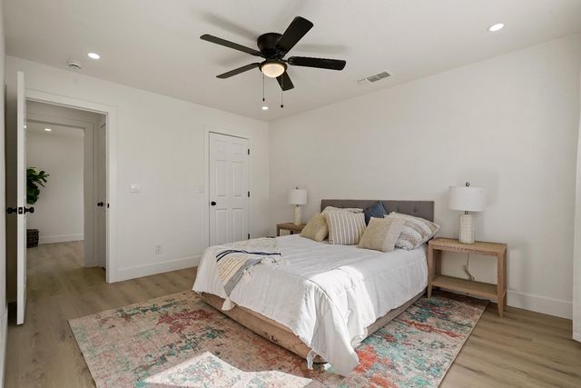 834 Del Monte Ct, Manteca, CA 95336