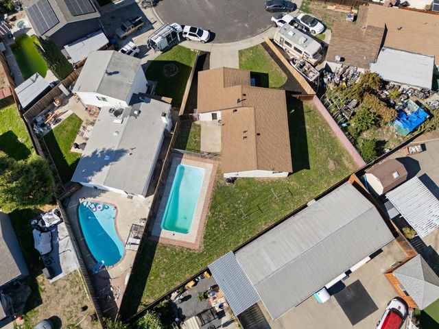 834 Del Monte Ct, Manteca, CA 95336