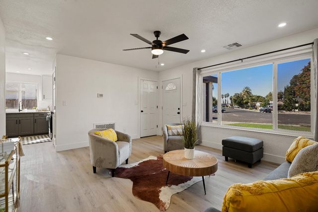 834 Del Monte Ct, Manteca, CA 95336