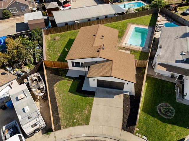 834 Del Monte Ct, Manteca, CA 95336