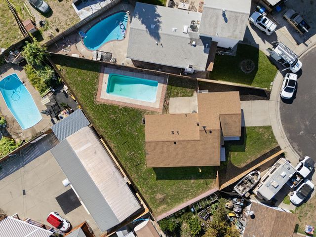 834 Del Monte Ct, Manteca, CA 95336