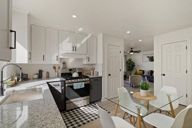 834 Del Monte Ct, Manteca, CA 95336