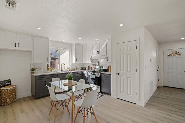 834 Del Monte Ct, Manteca, CA 95336