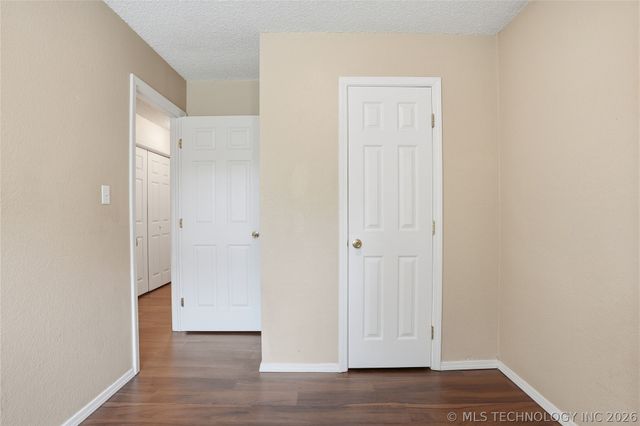 14027 S Hickory Place, Glenpool, OK 74033