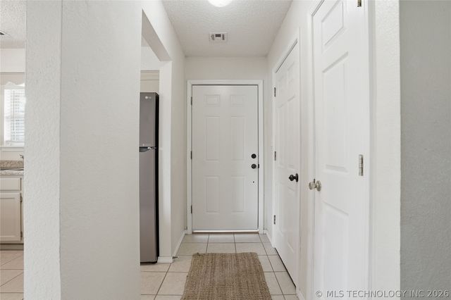 14027 S Hickory Place, Glenpool, OK 74033