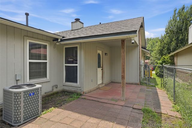 14027 S Hickory Place, Glenpool, OK 74033