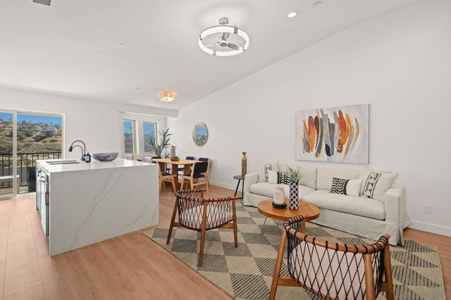 2483 Oxford Ave, Cardiff By The Sea, CA 92007