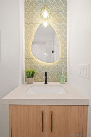 2483 Oxford Ave, Cardiff By The Sea, CA 92007