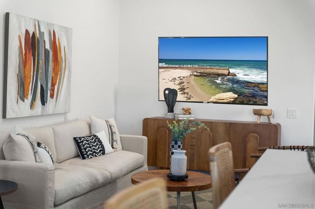 2483 Oxford Ave, Cardiff By The Sea, CA 92007