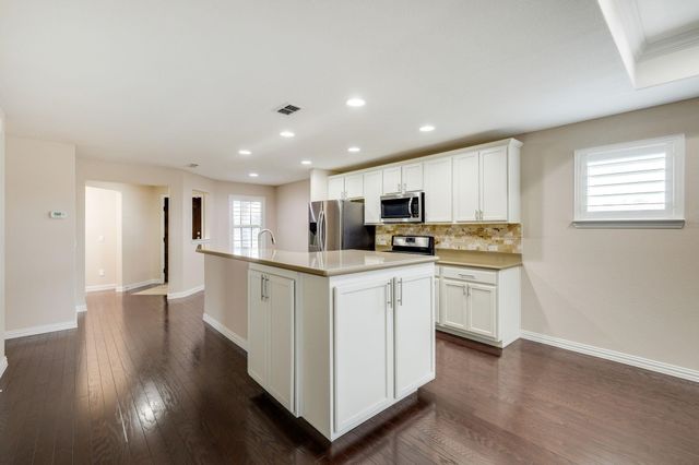 1898 Beachside Drive, Frisco, TX 75036
