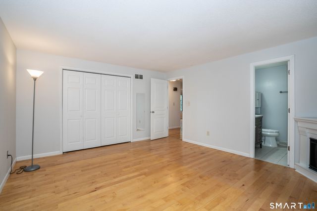 158 Mountain Road, West Hartford, CT 06107