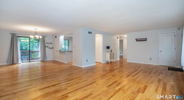 158 Mountain Road, West Hartford, CT 06107