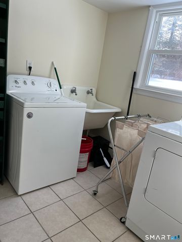 73 Soundview Road, Ridgefield, CT 06877