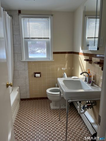 73 Soundview Road, Ridgefield, CT 06877