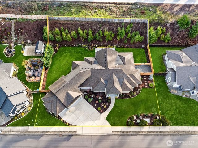 155 Mountain Crest Lane, Eatonville, WA 98328