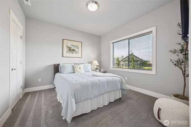 155 Mountain Crest Lane, Eatonville, WA 98328