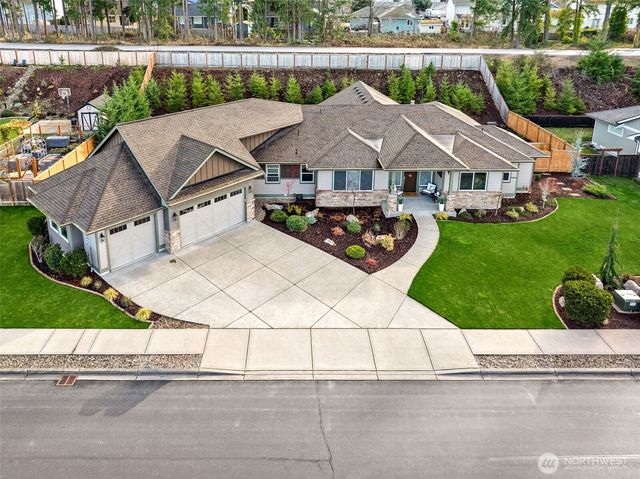 155 Mountain Crest Lane, Eatonville, WA 98328