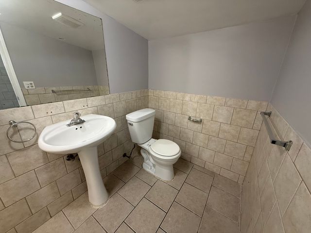 2349 N Lorel Avenue 3R, Chicago, IL 60639