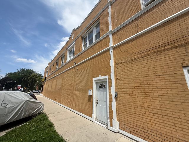 2349 N Lorel Avenue 3R, Chicago, IL 60639