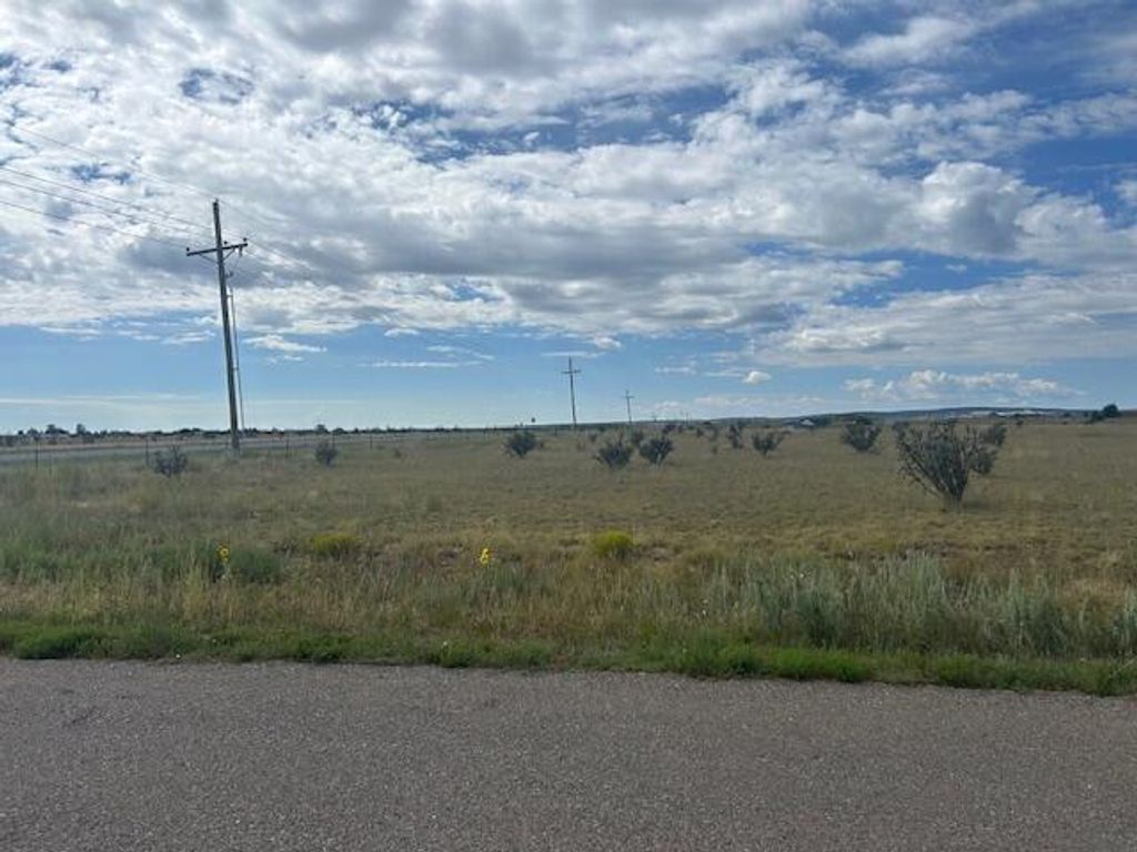 Image 1 of property listing at 8 Equestrian Park Road, Edgewood, NM 87015