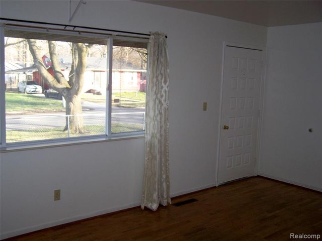 4923 Alpha Way, Flint, MI 48506