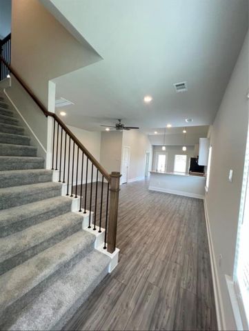 17697 Tree Of Heaven Drive, Conroe, TX 77385