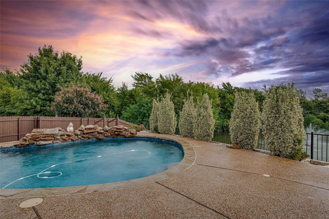 4808 King Harbor Court, Grand Prairie, TX 75052