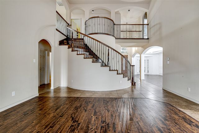 4808 King Harbor Court, Grand Prairie, TX 75052