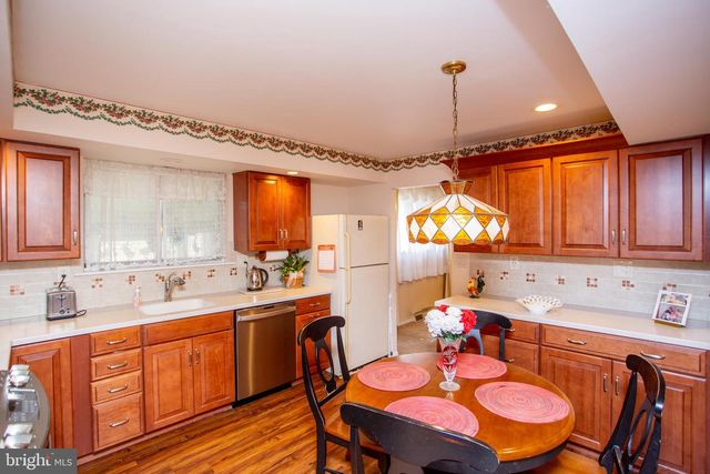 136 WALLACE DR, Warminster, PA 18974
