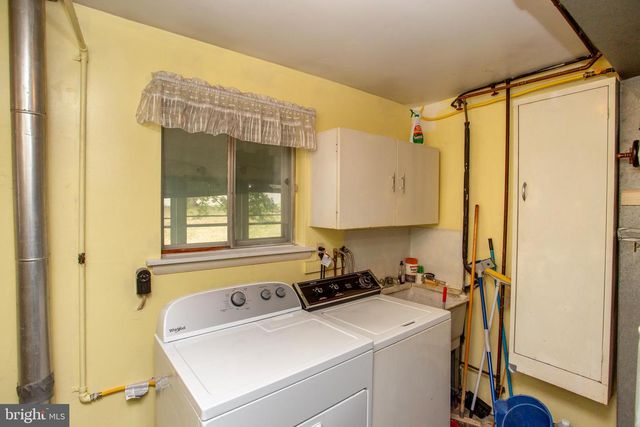 136 WALLACE DR, Warminster, PA 18974