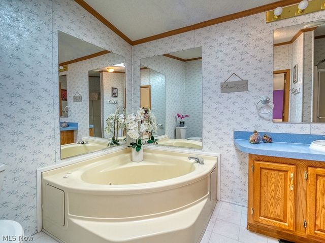 78 Periwinkle Drive, Olmsted Twp, OH 44138
