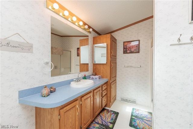 78 Periwinkle Drive, Olmsted Twp, OH 44138