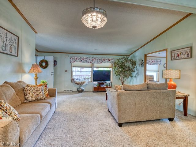 78 Periwinkle Drive, Olmsted Twp, OH 44138