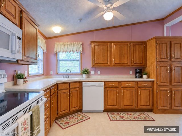 78 Periwinkle Drive, Olmsted Twp, OH 44138