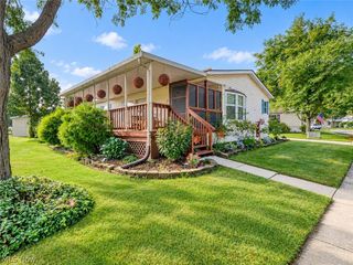 78 Periwinkle Drive, Olmsted Twp, OH 44138