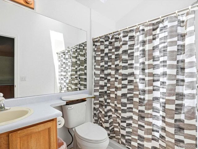 10237 Song Sparrow Ln, Highlands Ranch, CO 80129
