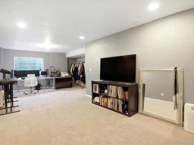 10237 Song Sparrow Ln, Highlands Ranch, CO 80129