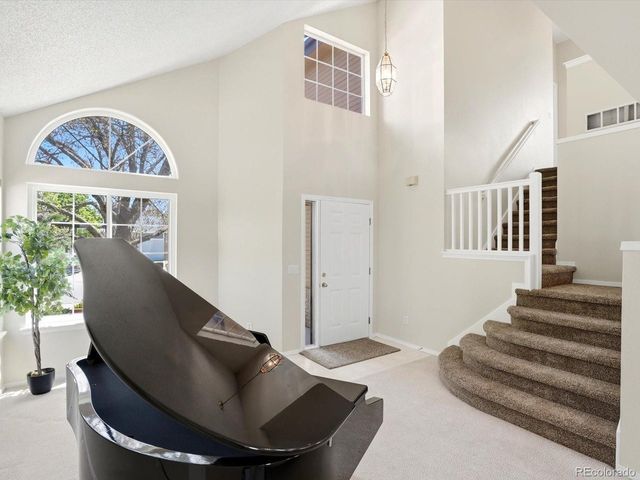 10237 Song Sparrow Ln, Highlands Ranch, CO 80129