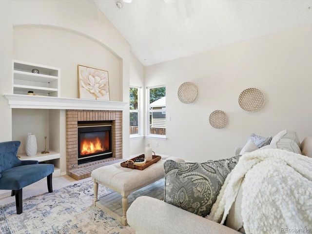 10237 Song Sparrow Ln, Highlands Ranch, CO 80129
