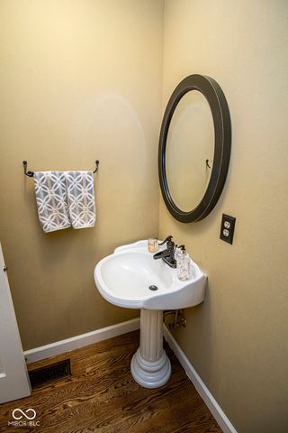 197 Crowndale Court, Noblesville, IN 46060