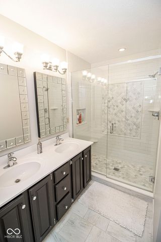 197 Crowndale Court, Noblesville, IN 46060