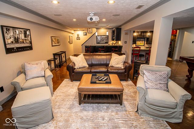 197 Crowndale Court, Noblesville, IN 46060