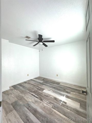 1306 W 17th, Sulphur, OK 73086