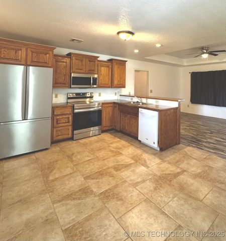 1306 W 17th, Sulphur, OK 73086